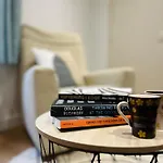 La Ruche Arrageoise - Parking Gratuit - Cozy - Grand Lit - Long Appartamento