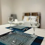 La Ruche Arrageoise - Parking Gratuit - Cozy - Grand Lit - Long Appartamento *