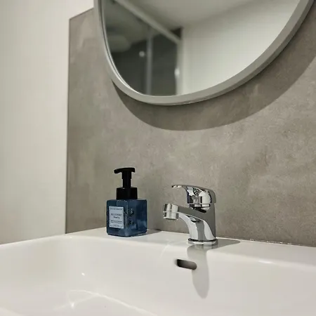 La Ruche Arrageoise - Parking Gratuit - Cozy - Grand Lit - Long *