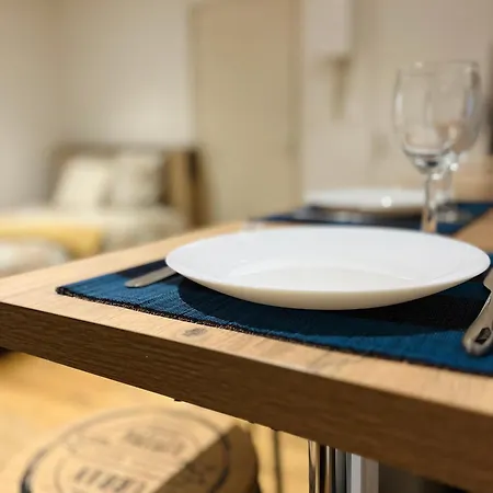 La Ruche Arrageoise - Parking Gratuit - Cozy - Grand Lit - Long