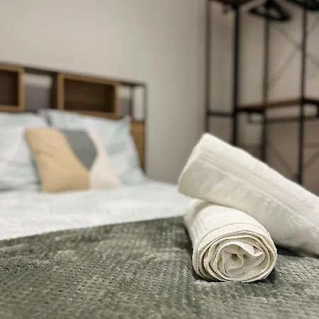 La Ruche Arrageoise - Parking Gratuit - Cozy - Grand Lit - Long Apartamento