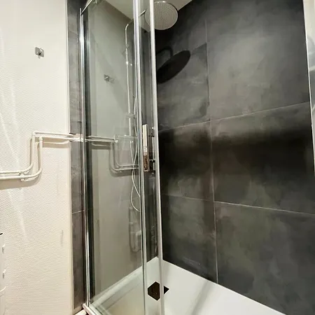 La Ruche Arrageoise - Parking Gratuit - Cozy - Grand Lit - Long Arras